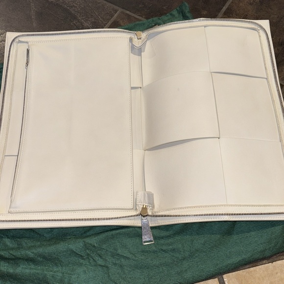 Bottega Veneta Double Zipper Document Case off white Intreccia EUC - Picture 5 of 10